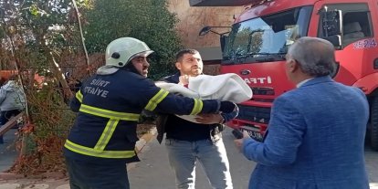 Siirt’te yangın merdiveninde çıkan yangın paniğe neden oldu