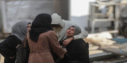 Gazze'de anne ve oğlu siyonist rejimin ateşiyle şehit oldu