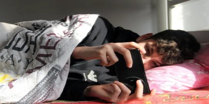 Telefondan uzak kalma korkusu psikolojiyi bozuyor!