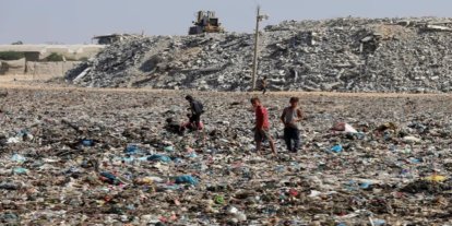 Siyonist rejimin Gazze'ye saldırıları nedeniyle 60 milyon ton enkaz ve 4 milyon ton tehlikeli atık oluştu