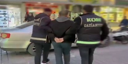 Gaziantep'te tefecilik operasyonu: Çok sayıda cihaz ve kaçak emtia ele geçirildi