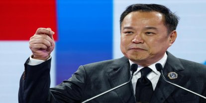 Tayland'da parlamento feshedildi, erken seçim süreci başladı