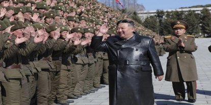 Kim Jong-un, Rusya'daki görevden dönen birliği kabul etti