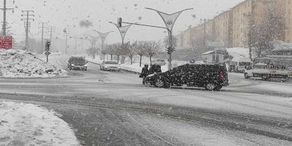 Meteoroloji'den kar, sağanak ve kuvvetli rüzgâr uyarısı