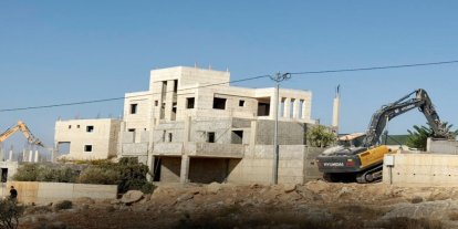 Siyonist işgalciler Ramallah'ın batısında bir evi daha yıktı