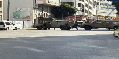 Batı Şeria'da ev baskınları: 2 yaralı