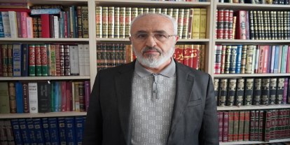 Prof. Dr. Akpınar: Gençlik tertemiz bir sayfadır; günahlarla kirletilirse üzerine güçlü bir gelecek kurulamaz