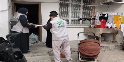 Tarsus Umut Kervanı’ndan Regaib Kandili vesilesiyle gıda yardımı