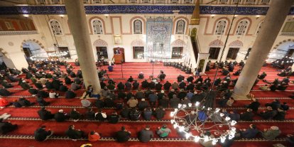 Regaib gecesi İstanbul'da ihya edildi