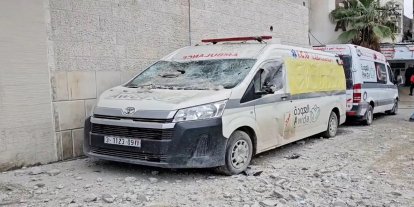 Yakıt engeli hastaneyi karanlığa gömdü: Gazze'deki El-Avde Hastanesi elektriksiz kaldı