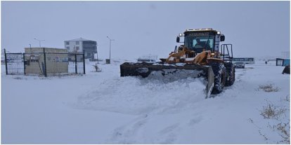 Van ve Hakkari’de 591 yerleşim yeri ulaşıma kapandı