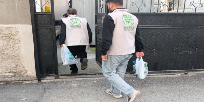 Tarsus Umut Kervanı Derneği’nden ihtiyaç sahibi ailelere yardım