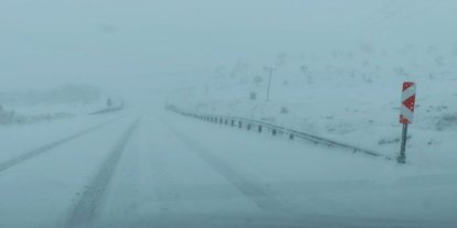 Dargeçit’te kar yağışına "hazırlıksız" yakalanan belediyeye tepki: Ulaşımda aksama oldu