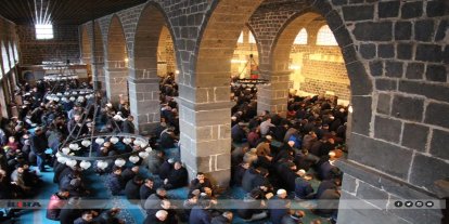 Cuma hutbesinde iman ve tefekkür vurgusu