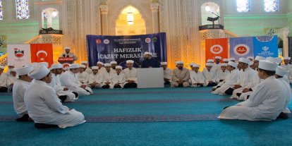 Diyarbakır'da 74 hafız için icazet merasimi düzenlendi