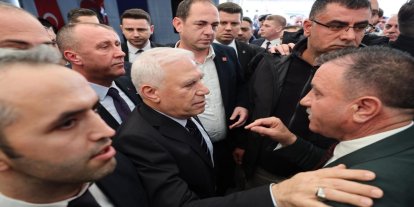 Bursa Büyükşehir Belediye Başkanı Bozbey’e yumruklu saldırı girişimi: 1 gözaltı