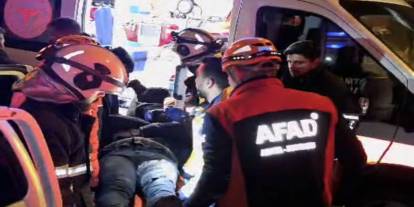 Batman’da pikap ile kamyonetin çarpıştığı kazada 1 yaralı