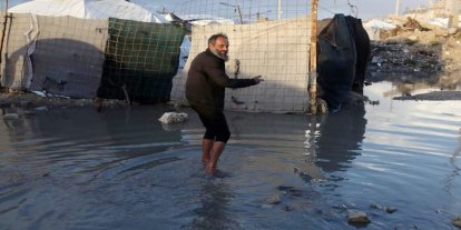 Soğuk ve fırtına Gazze'de felaketi derinleştiriyor