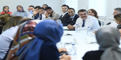 Yarıyıl tatili öğretmenlerin mazerete bağlı yer değiştirme duyuruları yayımlandı