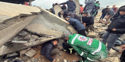 Gazze'de işgalin yıktığı evler can alıyor