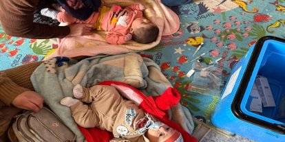 Zorlu kış koşullarına rağmen köylerde aşı çalışmaları sürüyor