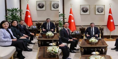 Cumhurbaşkanı Yardımcısı Yılmaz Moğolistan ve Japonya büyükelçileriyle bir araya geldi