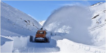 Bitlis’te kırsal kesimlerde hayat durdu: 229 köye ulaşım kesildi