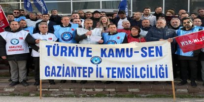 Kamu-Sen’e bağlı sendikalar Gaziantep Defterdarlığı önünde maaş zamlarını protesto etti