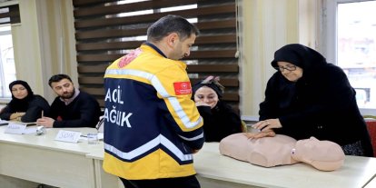 İlk yardımda yaş engel değil: 68 yaşındaki Naciye Budak örnek oldu