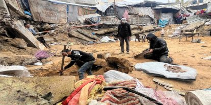 Gazze'de 100 günlük ateşkesin maskesi düştü: Soykırım devam ediyor