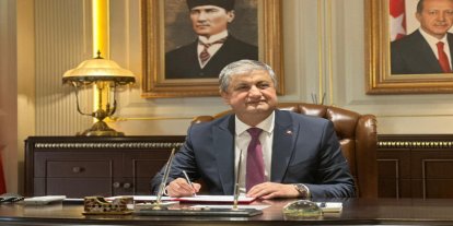 Mustafa Yavuz, Adana Valiliği görevine başladı