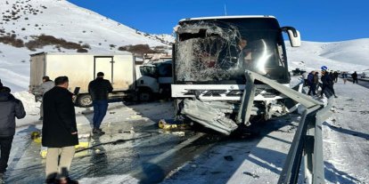 Ağrı’da zincirleme trafik kazası: 6 yaralı