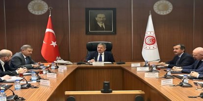 Ticaret Bakanlığı zincir market temsilcileriyle toplantı yaptı