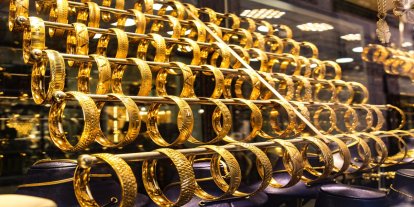 Altındaki dik yükselişin nedenleri ne? yatırımcıların tutumu nasıl olmalı?