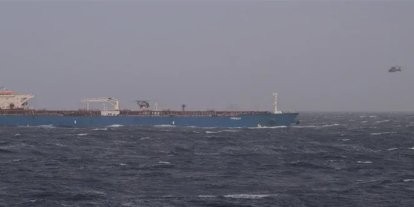 Fransa donanması Rusya'dan gelen bir tankeri durdurdu