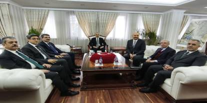 Ulaştırma ve Altyapı Bakanı Uraloğlu Batman'da