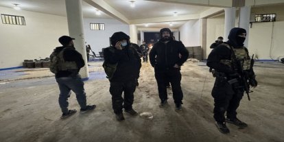 Suriye yönetimi DEAŞ şüphelilerinin bulunduğu hapishanenin yönetimini devraldı