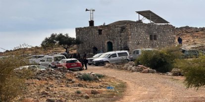 Yahudi çeteler Doğu Nablus'ta bir camiyi tahrip etti