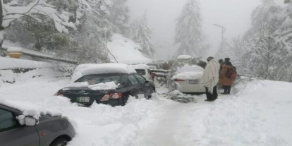 Pakistan'da şiddetli yağışlar nedeniyle 5 ölü, 4 yaralı