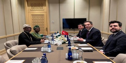 Bakan Bayraktar Nijerya Katı Mineraller Geliştirme Bakanı ile görüştü