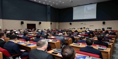 Konya’daki kamu yatırımları il koordinasyon kurulu toplantısında değerlendirildi