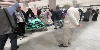 Gaziantepli umreciler havaalanının işleyişinden dert yandı