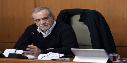 İran medyası: Pezeşkiyan, ABD ile nükleer mesele görüşmelerinin başlatılmasını istedi