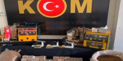 Ağrı'da ruhsatsız silahl ve kaçakçılık operasyonu: 8 gözaltı