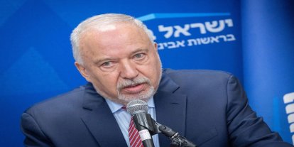 Lieberman itiraf etti: israil hiç bu kadar yalnız ve bağımlı olmamıştı