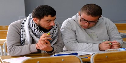 Van’da engelli gencin Siyer Yarışması’na katılması takdir topladı