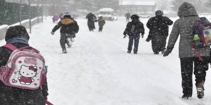 Ağrı ve Van'da eğitime kar engeli