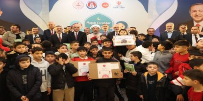 “Bir baba çocuğuna güzel ahlaktan daha değerli bir bağışta bulunamaz”