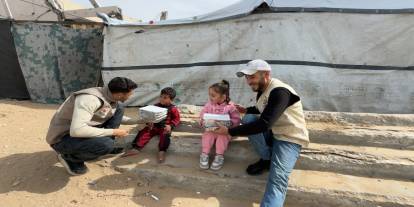 Yetimler Vakfı’ndan abluka altındaki Gazze’de sıcak yemek dağıtımı