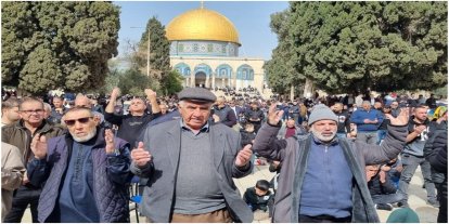 On binlerce Filistinli Şaban ayının son cumasını Mescidi Aksa’da eda etti